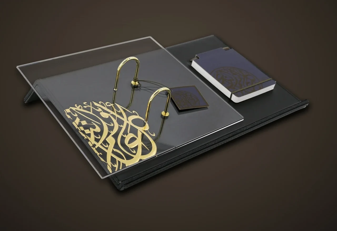 Leather desk calendar with clear acrylic, item 81226 · 81228