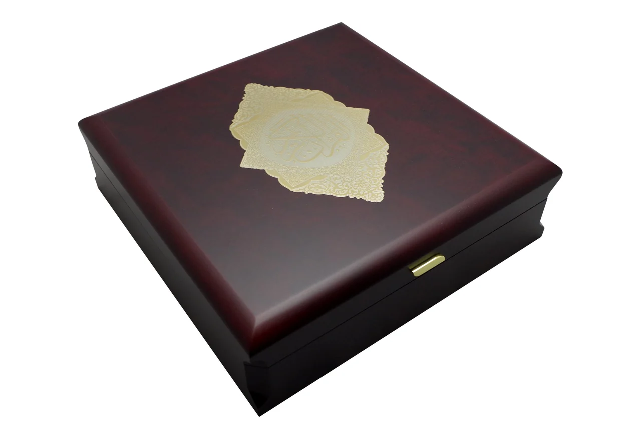 Mahogany Qur'an box with a beveled lid, item 82411